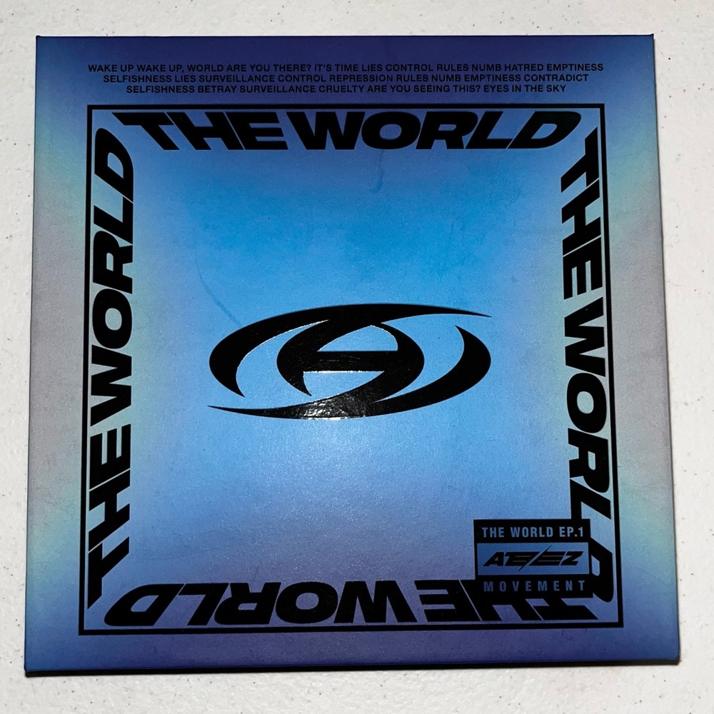 ATEEZ THE WORLD‎ EP.1 : MOVEMENT CD Book  Lyrics Poster EXCELLENT CONDITION